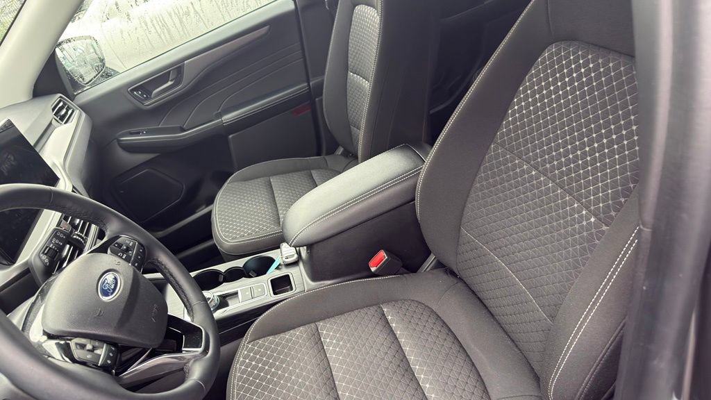 Certified 2023 Ford Escape Active w/ Tech Pack #1 AWD/4WD image 11