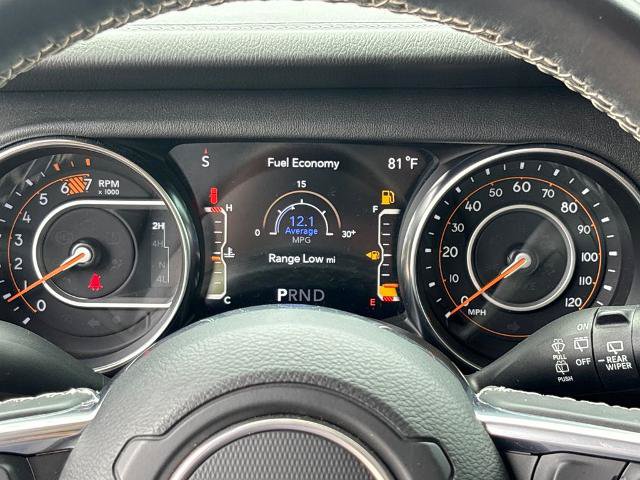 Used 2021 Jeep Wrangler Unlimited Sahara AWD/4WD image 21