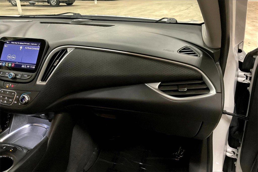 Used 2024 Chevrolet Malibu LT image 15