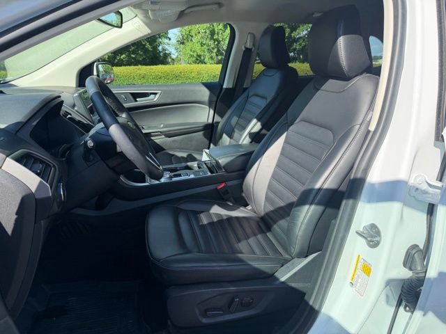Certified 2024 Ford Edge SEL w/ Convenience Package AWD/4WD image 12
