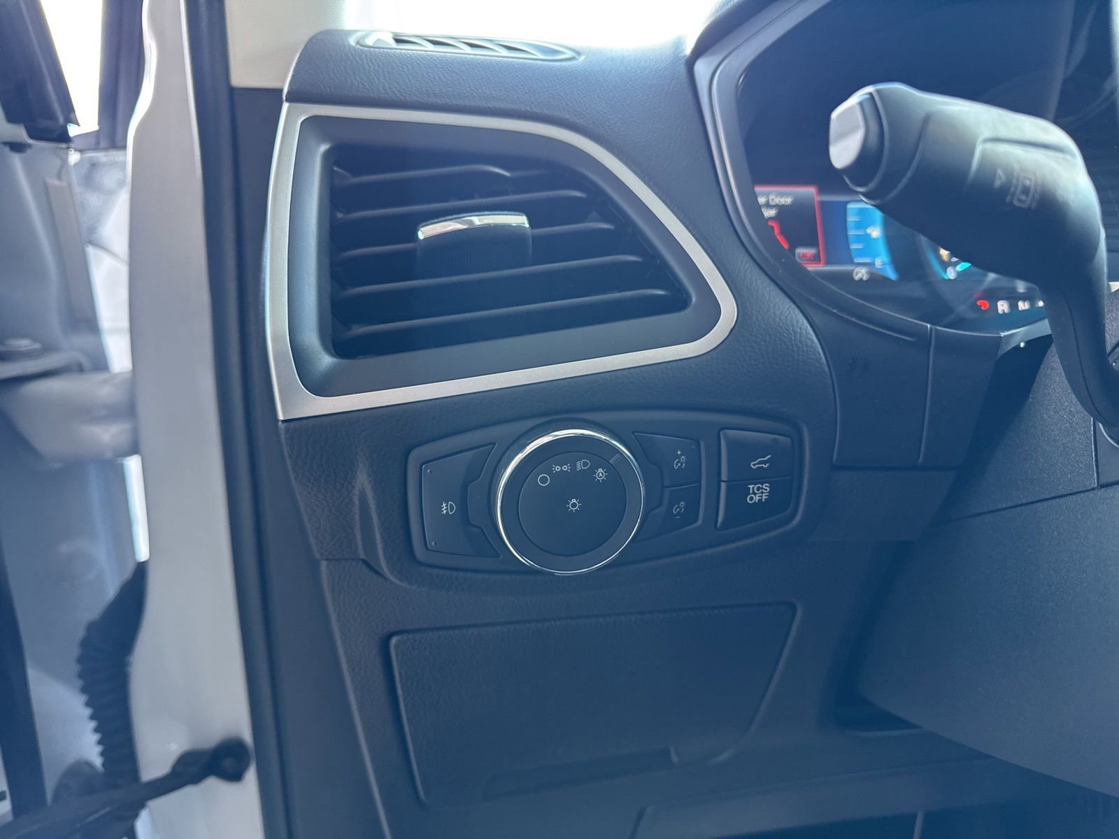 Certified 2023 Ford Edge SEL w/ Convenience Package image 28