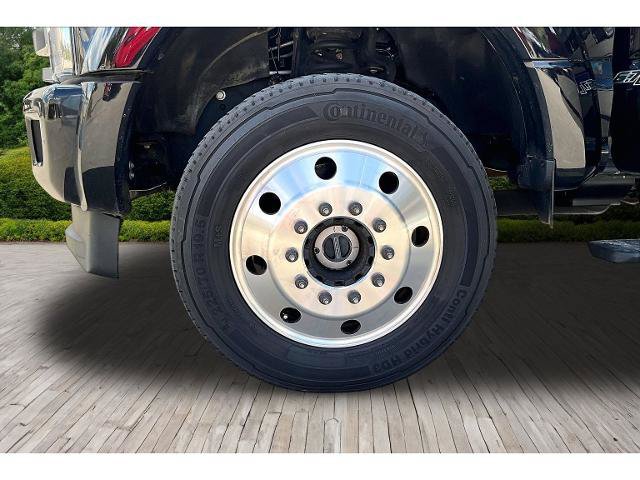 Certified 2019 Ford F450 Platinum w/ Platinum Ultimate Package AWD/4WD image 29