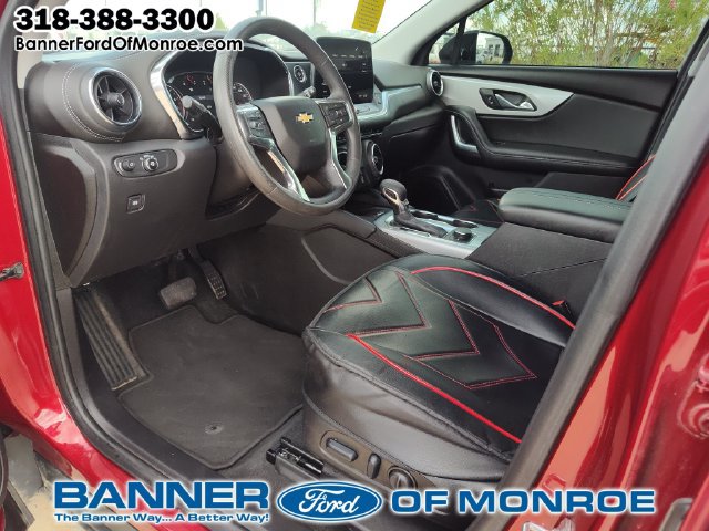 Used 2024 Chevrolet Blazer LT w/ Convenience Package FWD image 2
