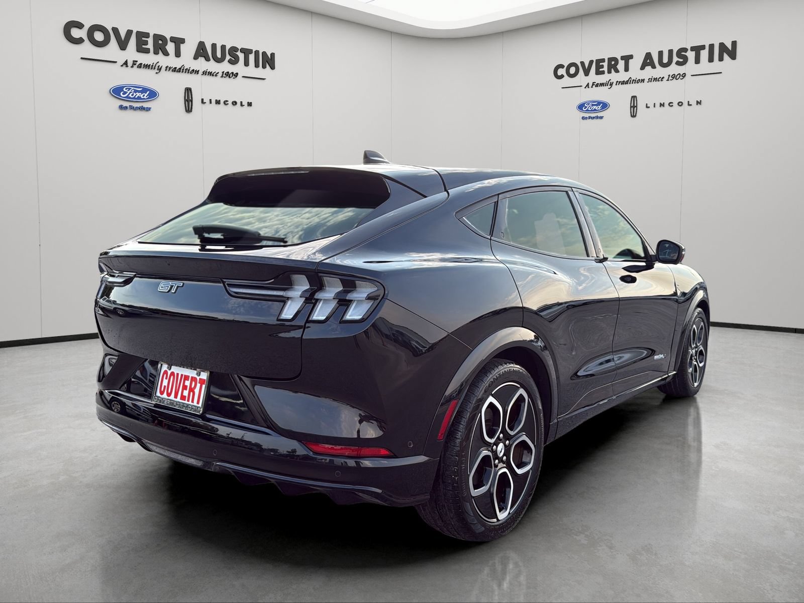Certified 2023 Ford Mustang Mach-E GT AWD/4WD image 5