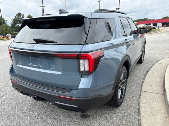 Certified 2025 Ford Explorer ST-Line w/ Premium Package RWD image 8