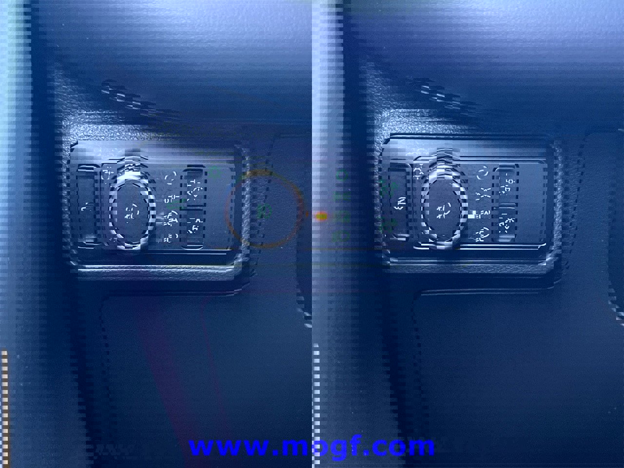 Certified 2025 Ford Explorer ST-Line w/ Premium Package image 20