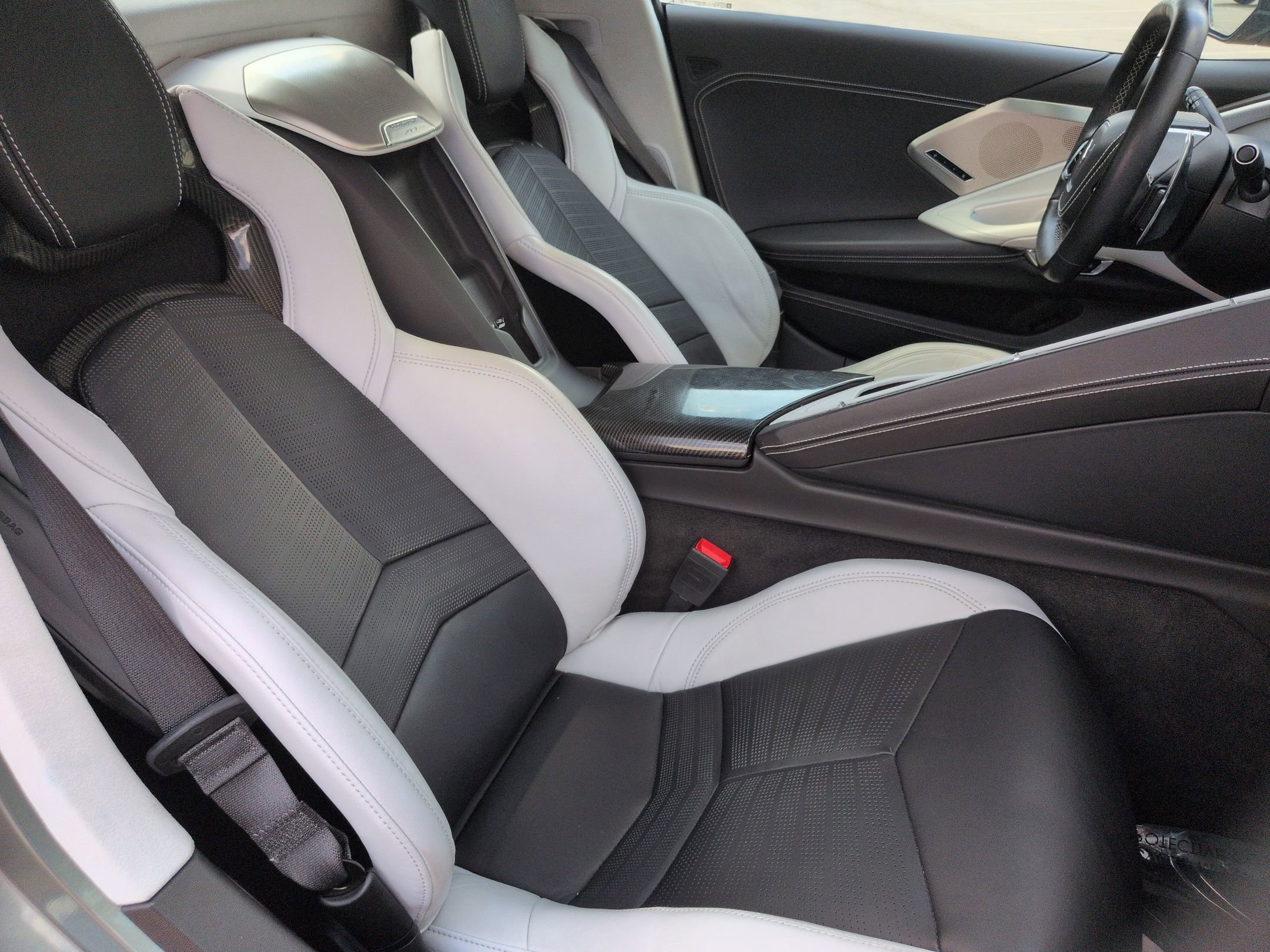 Used 2023 Chevrolet Corvette Stingray Premium Conv w/ Z51 Performance Package RWD image 32