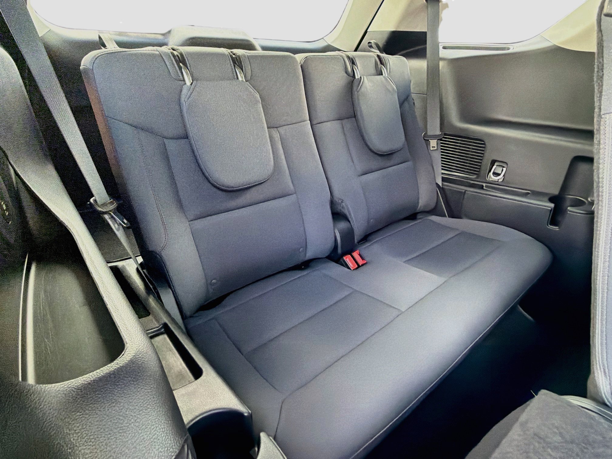Certified 2025 Ford Explorer Active RWD image 27