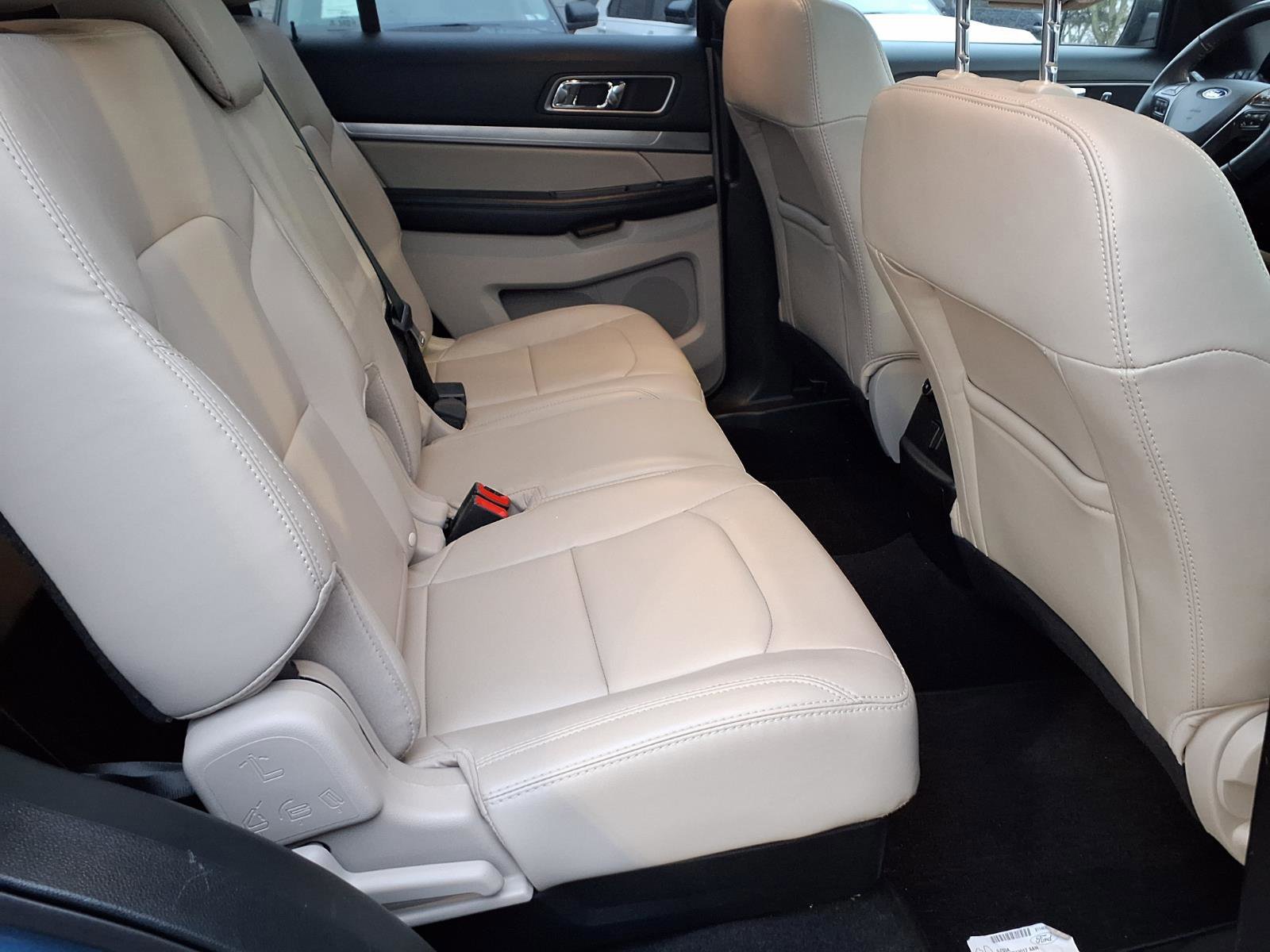 Certified 2019 Ford Explorer XLT w/ Equipment Group 202A image 13