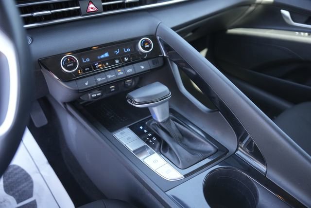 Used 2021 Hyundai Elantra SEL w/ Convenience Package image 27