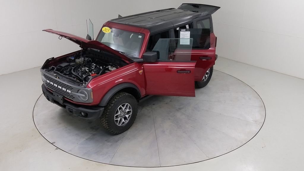 Certified 2025 Ford Bronco Badlands AWD/4WD image 56