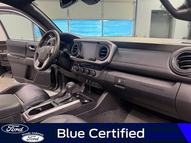 Used 2022 Toyota Tacoma Limited AWD/4WD image 27