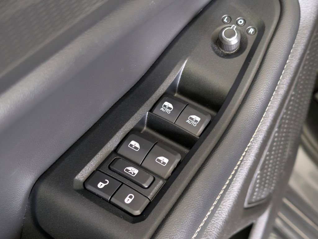 Used 2023 Jeep Grand Cherokee Altitude AWD/4WD image 26