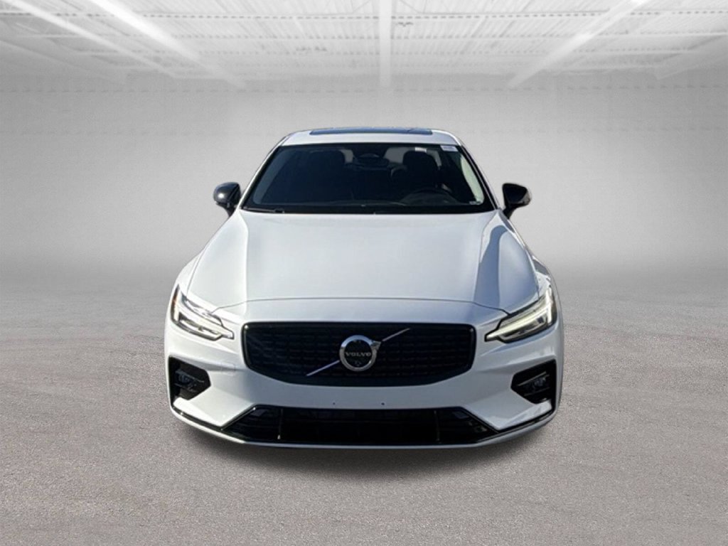 Used 2024 Volvo S60 B5 Plus AWD/4WD image 3