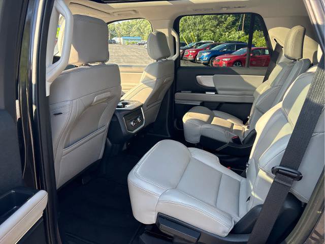 Certified 2025 Ford Expedition Active AWD/4WD image 20