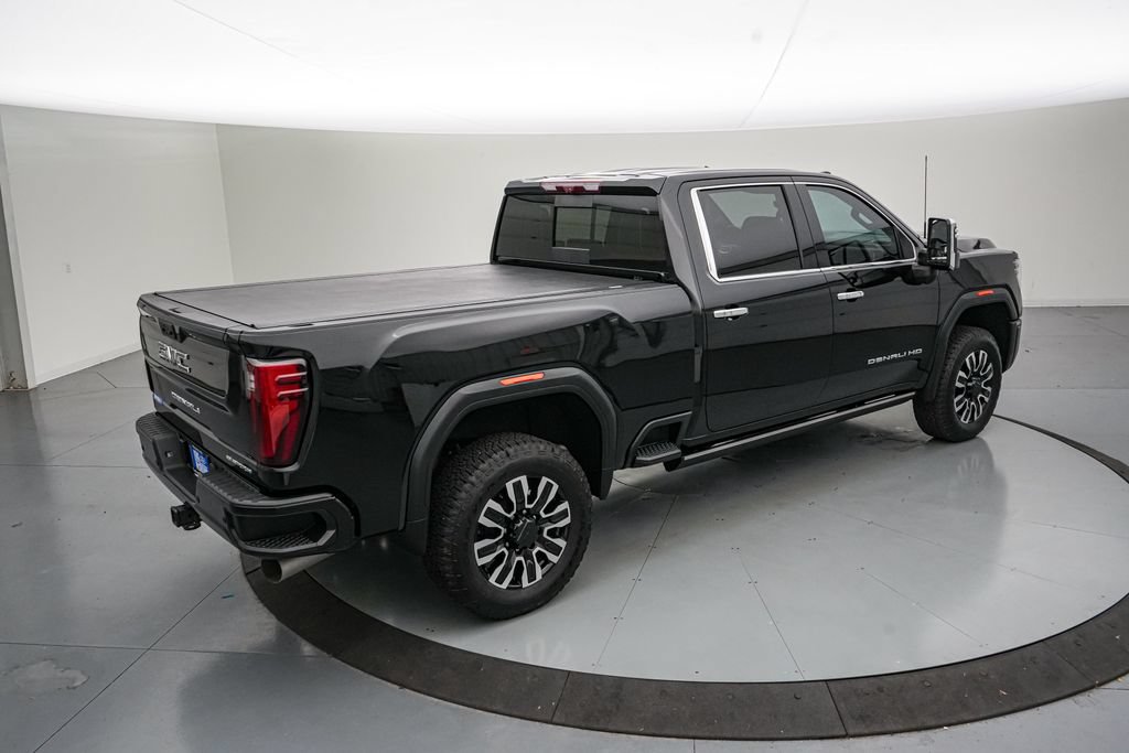 Used 2025 GMC Sierra 2500 Denali Ultimate w/ Max Trailering Package AWD/4WD image 4
