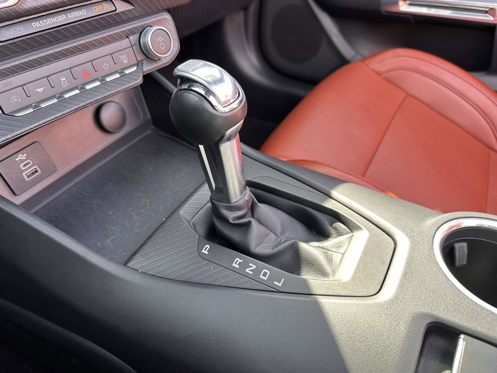 Certified 2025 Ford Mustang Premium image 27