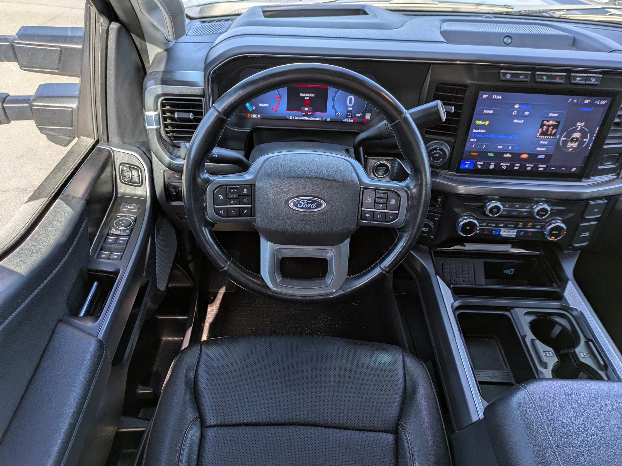 Certified 2023 Ford F250 Lariat w/ Lariat Ultimate Package image 16