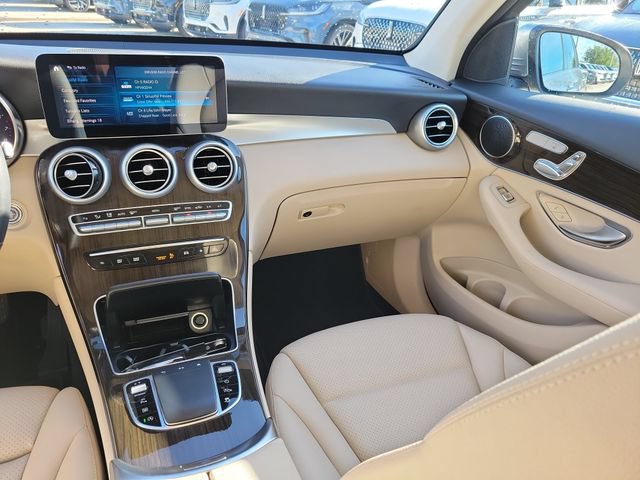 Used 2021 Mercedes-Benz GLC 300 image 22