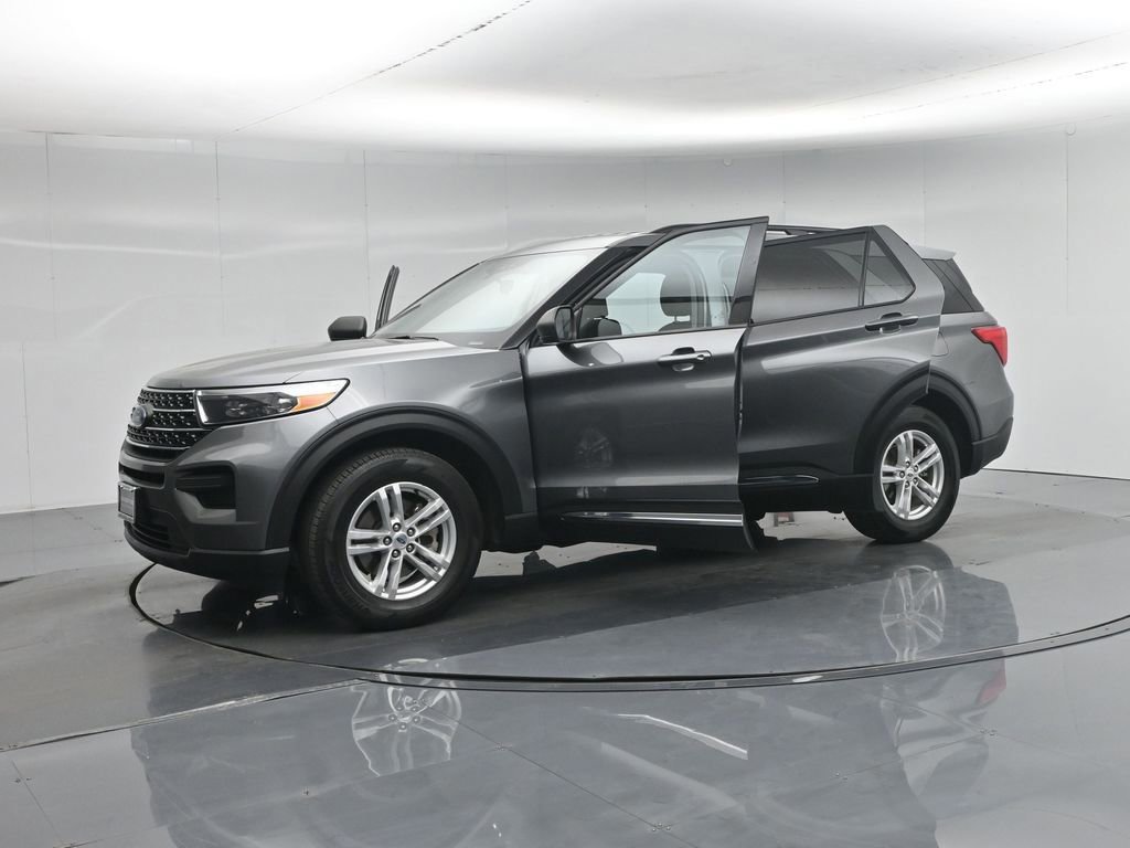 Certified 2023 Ford Explorer XLT image 35