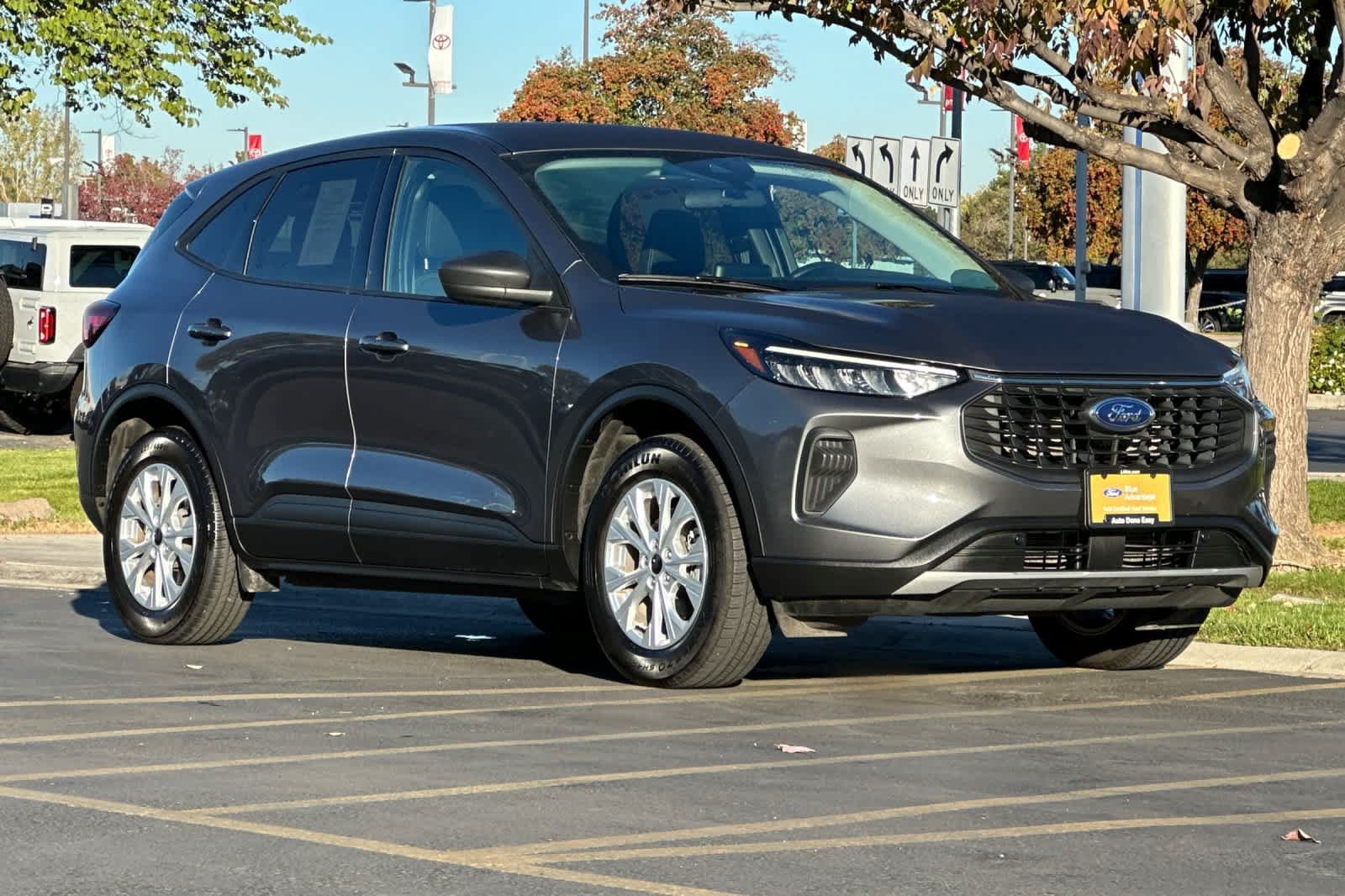 Certified 2025 Ford Escape Active AWD/4WD image 9