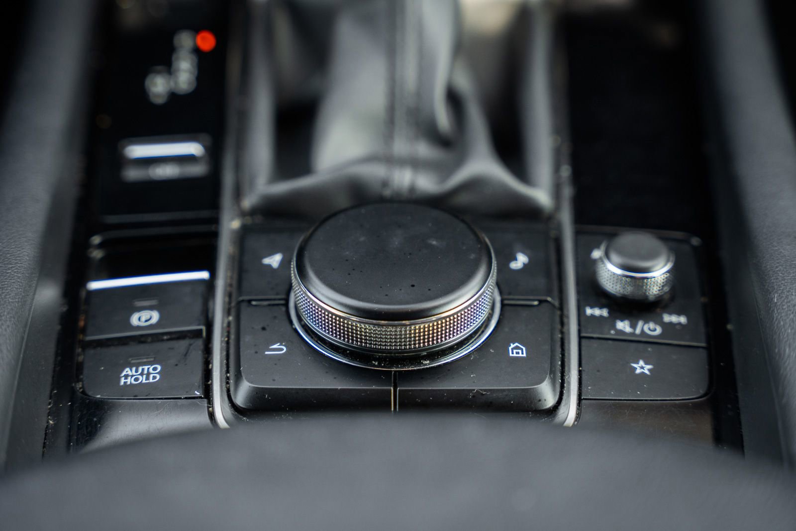 Used 2023 MAZDA MAZDA3 s image 31