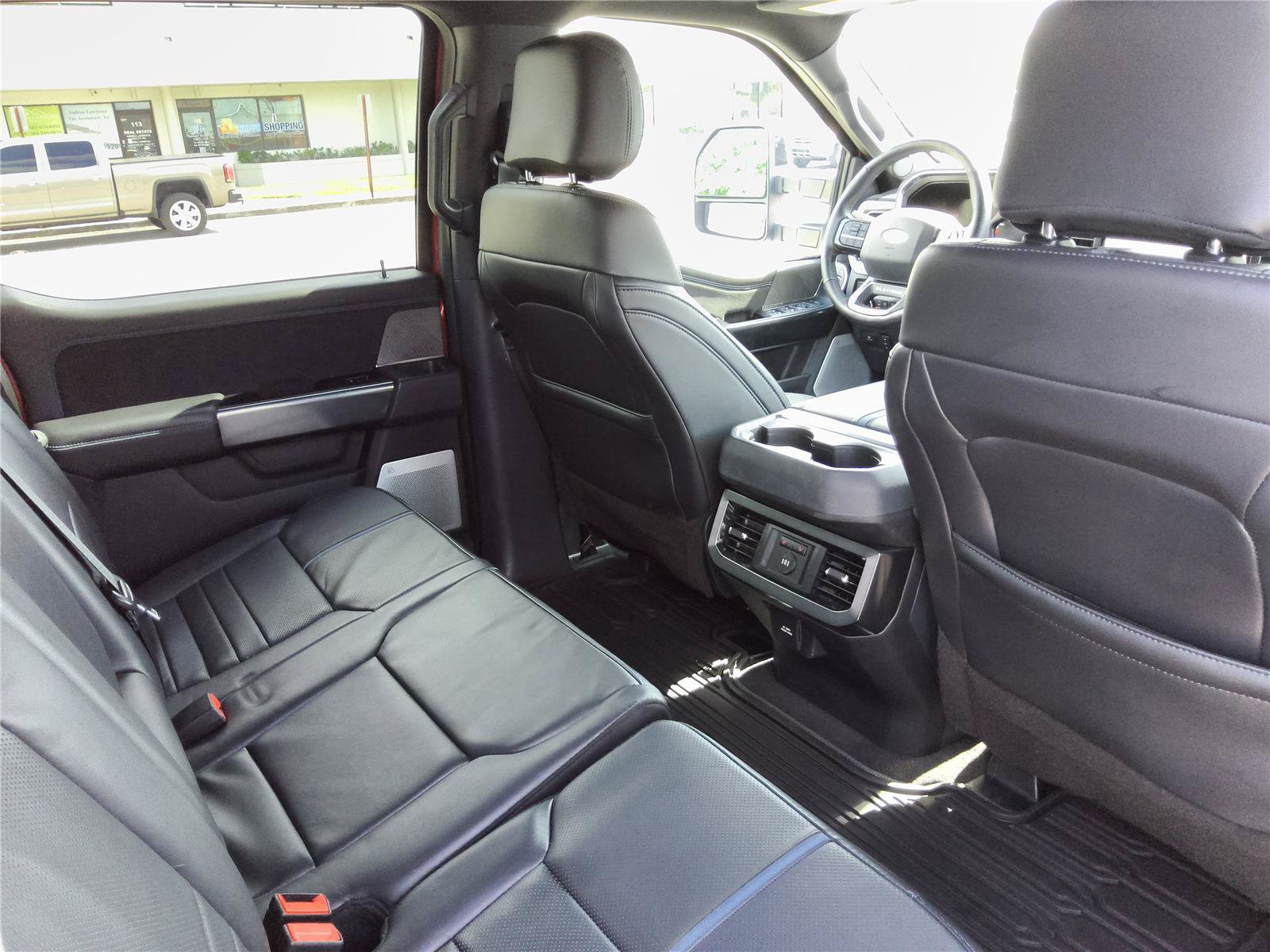 Certified 2025 Ford F250 Platinum AWD/4WD image 29