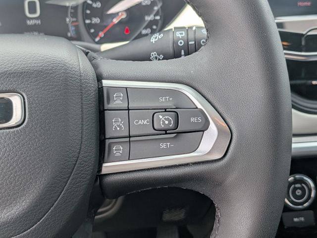 Used 2025 Jeep Compass Limited AWD/4WD image 20