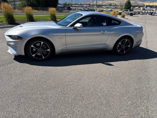 Certified 2019 Ford Mustang GT w/ Equipment Group 301A RWD image 2