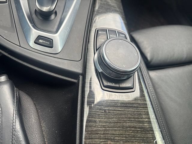 Used 2018 BMW 330e RWD image 21