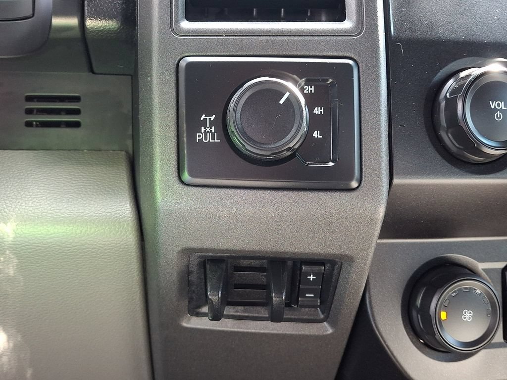Certified 2021 Ford F250 XL w/ Power Equipment Group AWD/4WD image 26