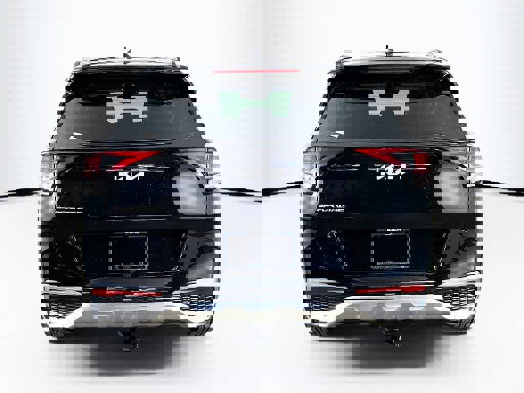 Used 2023 Kia Sportage SX image 4