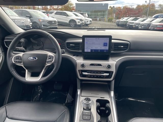 Certified 2023 Ford Explorer XLT w/ Equipment Group 202A image 15