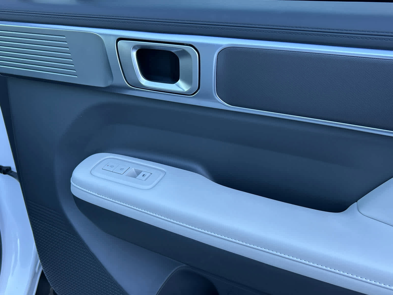 Used 2024 Hyundai Santa Fe SEL image 15