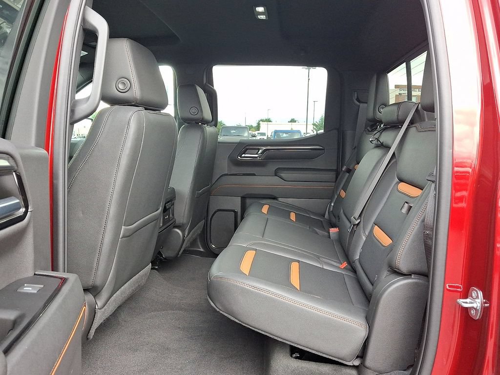 Used 2023 GMC Sierra 1500 AT4 w/ AT4 Preferred Package AWD/4WD image 10