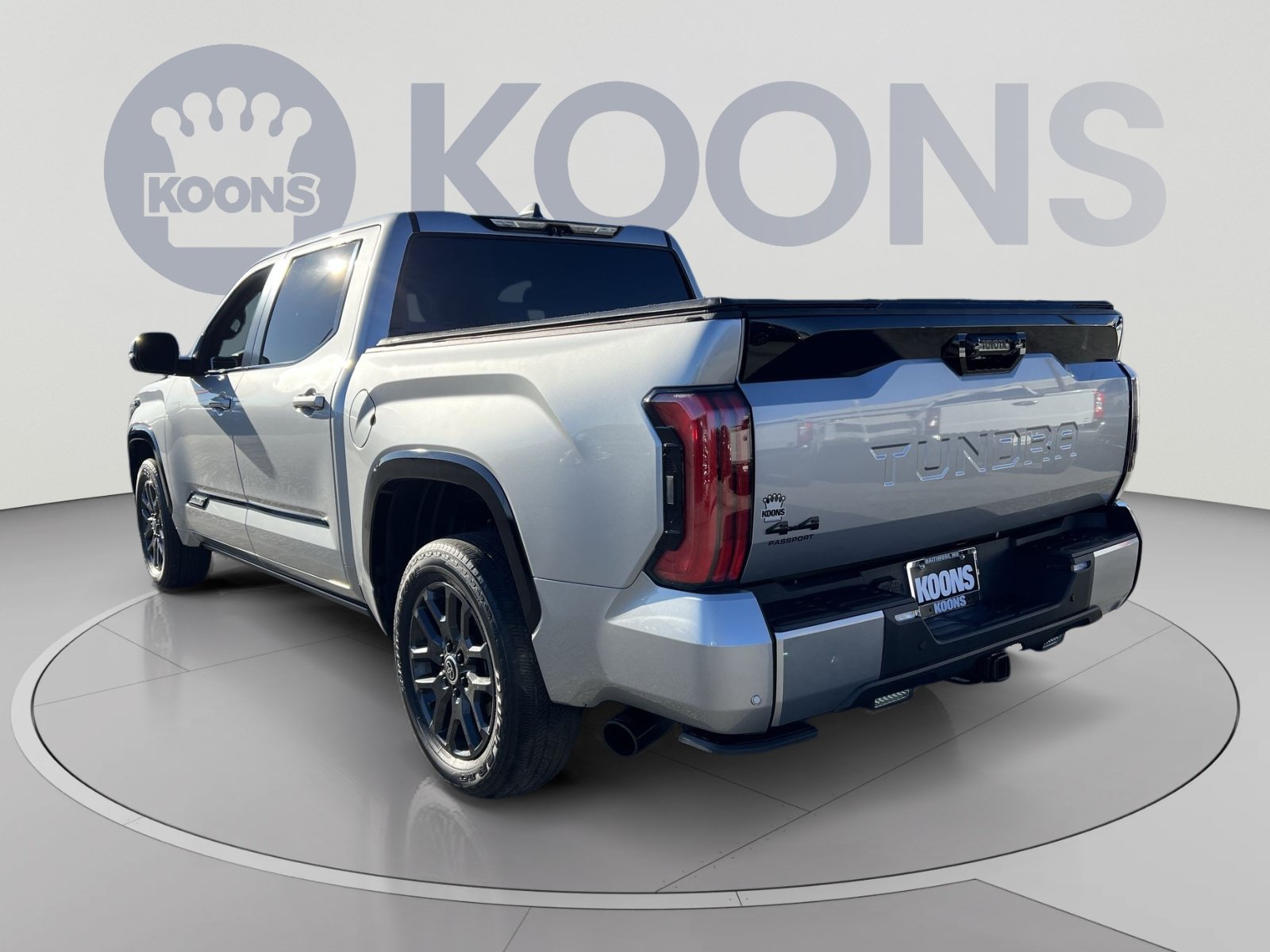 Used 2024 Toyota Tundra Platinum AWD/4WD image 4