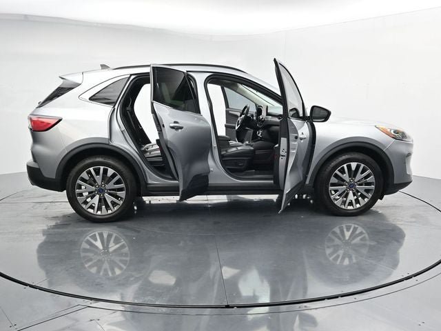 Certified 2022 Ford Escape Titanium w/ Class II Trailer Tow Package AWD/4WD image 37