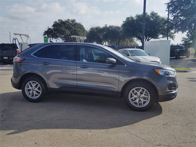 Certified 2024 Ford Edge SEL image 9