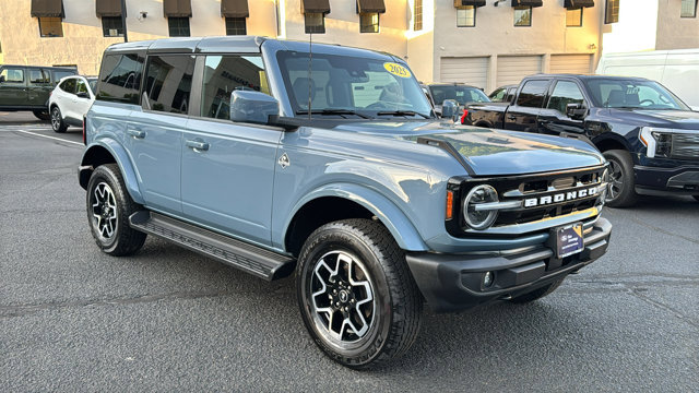 Certified 2025 Ford Bronco Outer Banks AWD/4WD image 3