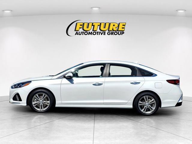 Used 2019 Hyundai Sonata SEL w/ Tech Package 02 FWD image 2
