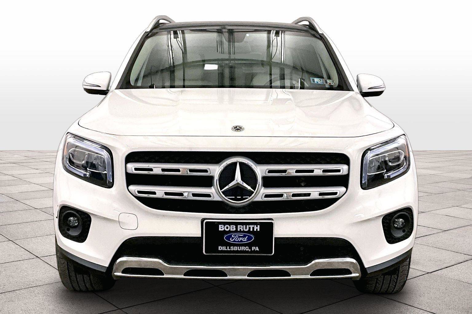 Used 2021 Mercedes-Benz GLB 250 4MATIC image 3