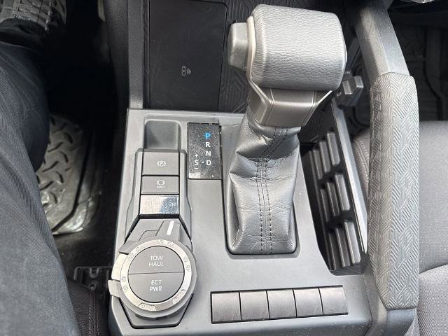 Used 2024 Toyota Tacoma SR5 AWD/4WD image 18