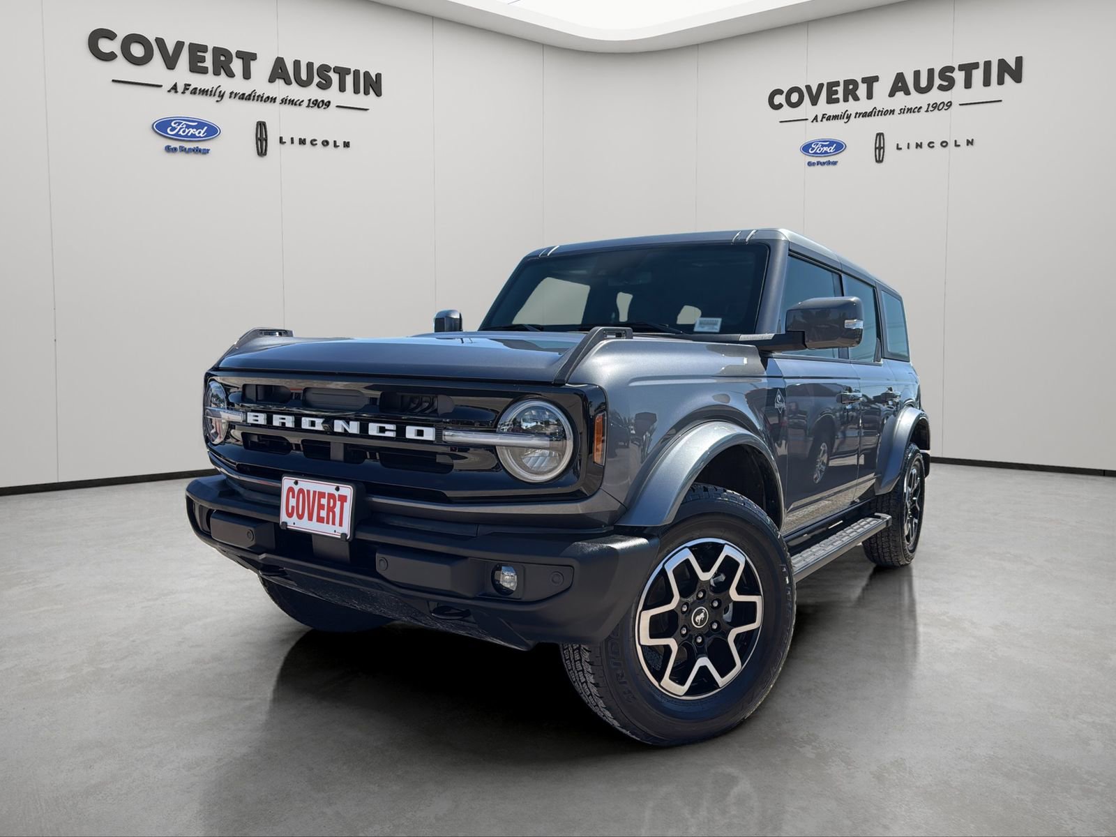 Certified 2024 Ford Bronco Outer Banks AWD/4WD image 1
