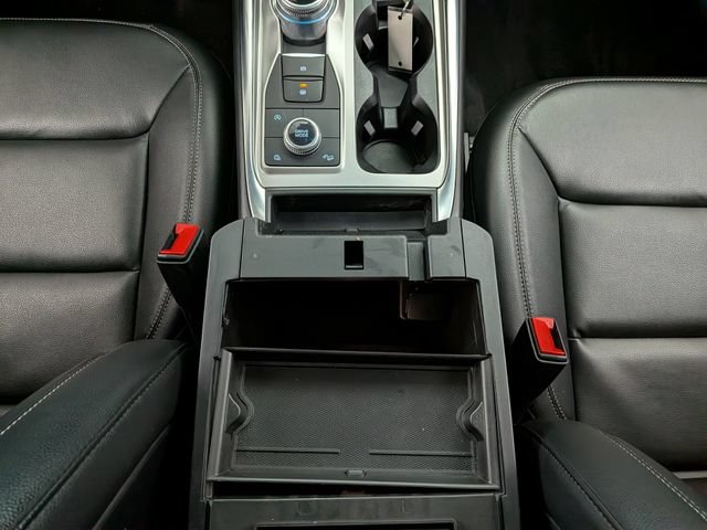 Certified 2020 Ford Explorer XLT w/ Equipment Group 202A AWD/4WD image 33