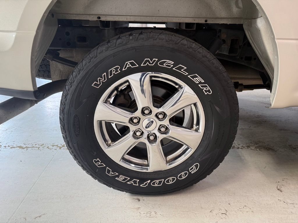 Certified 2018 Ford F150 XLT w/ Equipment Group 302A Luxury AWD/4WD image 33
