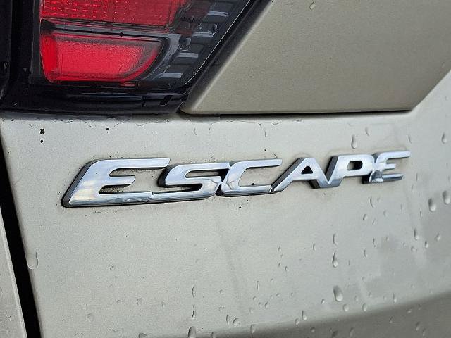 Certified 2018 Ford Escape SEL AWD/4WD image 32