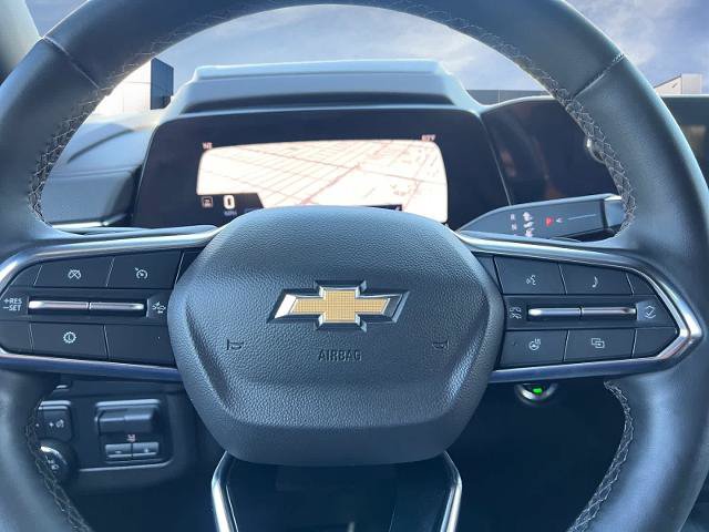 Used 2025 Chevrolet Suburban High Country AWD/4WD image 11