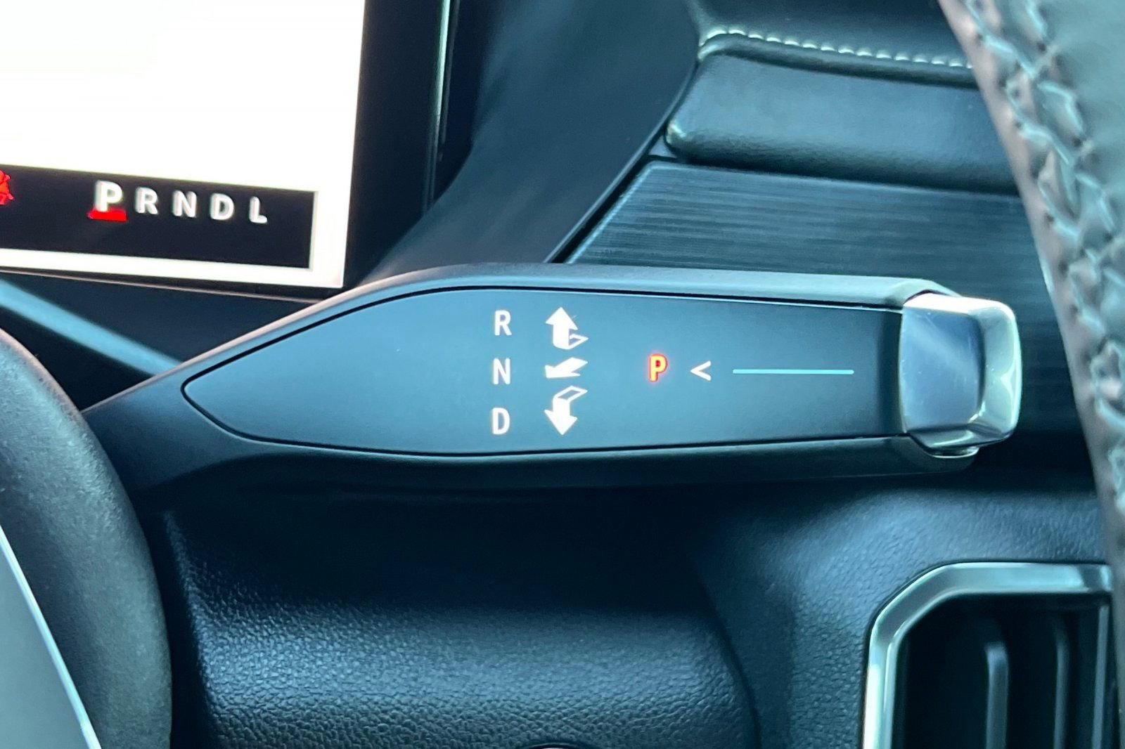 Used 2024 GMC Acadia Elevation image 23