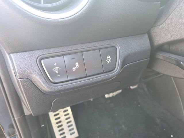 Used 2023 Kia Forte GT-Line w/ GT-Line Premium Package image 27