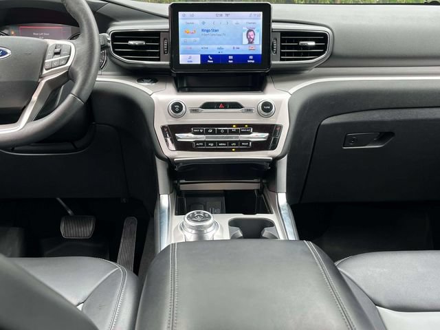 Certified 2024 Ford Explorer XLT w/ Equipment Group 202A AWD/4WD image 15